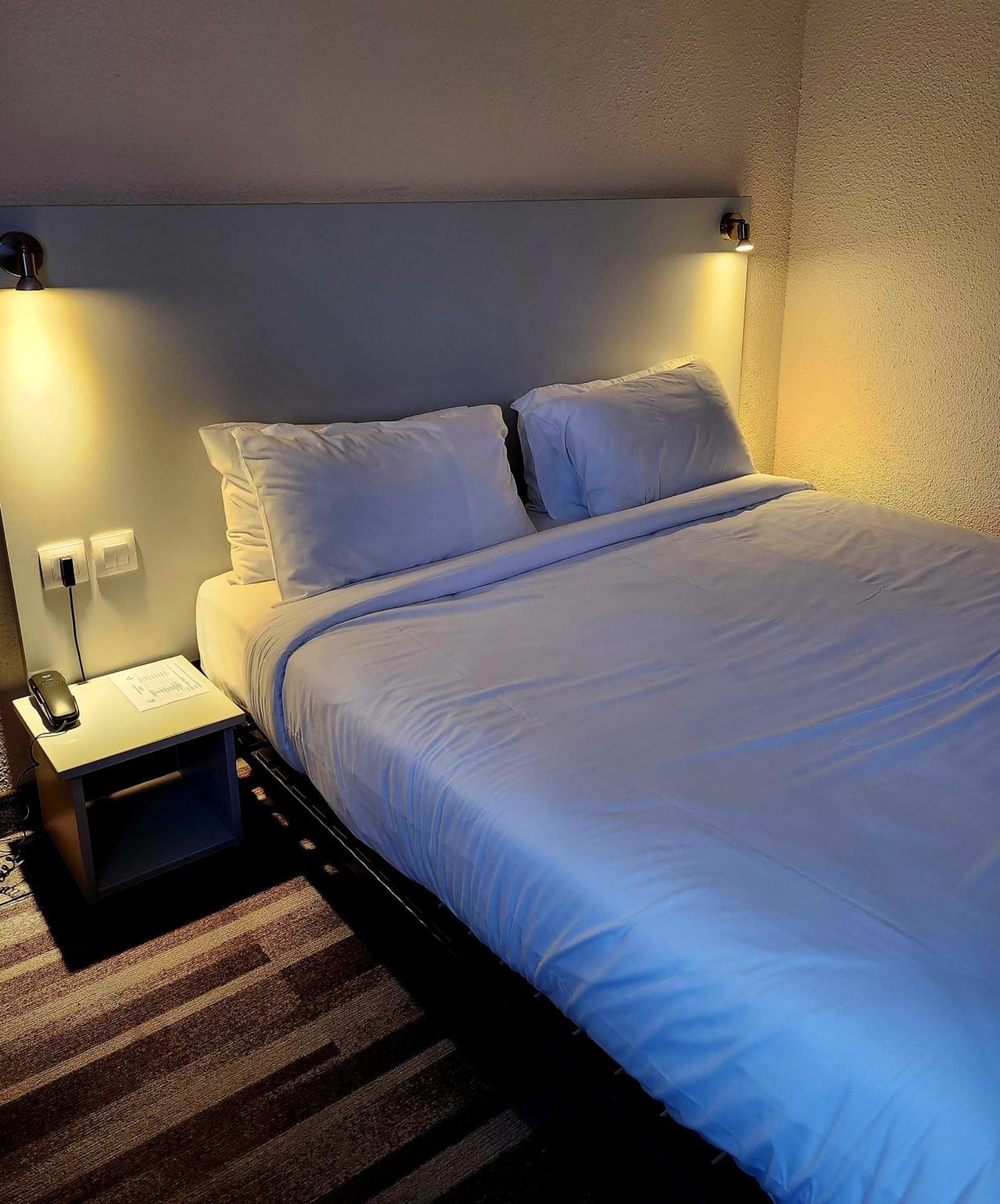The Originals City, Hotel Le Forum, Strasbourg Nord Шильтігайм Екстер'єр фото